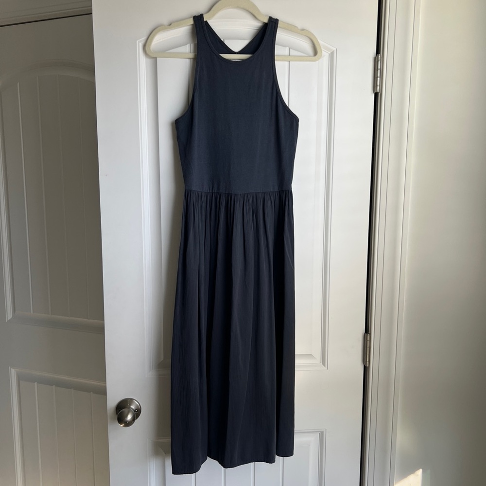 Lou & Grey Charcoal Sleeveless Midi Dress